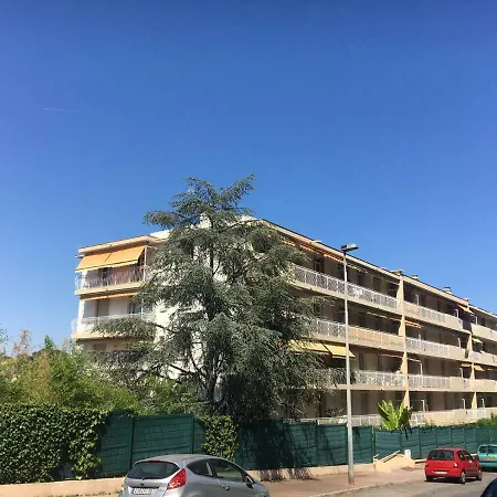 Apartment Confortable 3 Pieces En Dernier Etage A